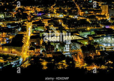 Vue de nuit de la pièce hall et Halifax, West Yorkshire, de Calderdale. Banque D'Images