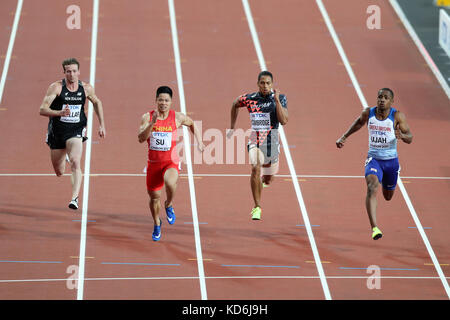 Chijindu UJAH (Grande-Bretagne), Aska CAMBRIDGE (Japon), Bingtian SU (Chine), Joseph MILLAR (Nouvelle-Zélande) de franchir la ligne d'arrivée dans l'épreuve du 100m 4 au 2017, championnats du monde IAAF, Queen Elizabeth Olympic Park, Stratford, London, UK. Banque D'Images