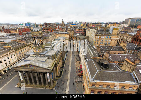 Vue sur la galerie d'Art Moderne, GOMA. sur la rue Queen au Royal Exchange Square, quartier de Merchant City, Glasgow, Écosse, Royaume-Uni Banque D'Images