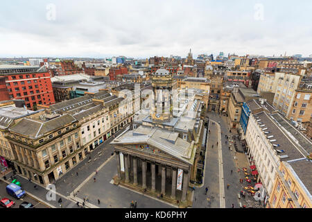 Vue sur la galerie d'Art Moderne, GOMA. sur la rue Queen au Royal Exchange Square, quartier de Merchant City, Glasgow, Écosse, Royaume-Uni Banque D'Images