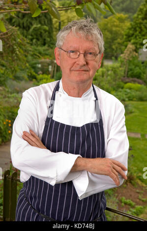 Chef/restaurateur Shaun Hill avec son restaurant The Walnut Tree, Abergavenny, Pays de Galles. Banque D'Images