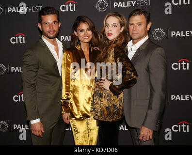 Des célébrités assistent au PaleyFest Fall 'Dynasty' Arrivals au Paley Center for Media de Beverly Hills. Avec la participation des artistes : Rafael de la Fuente, Nathalie Kelley, Elizabeth Gillies, Grant Afficher où : Los Angeles, Californie, États-Unis quand : 10 sept. 2017 crédit : Brian to/WENN.com Banque D'Images