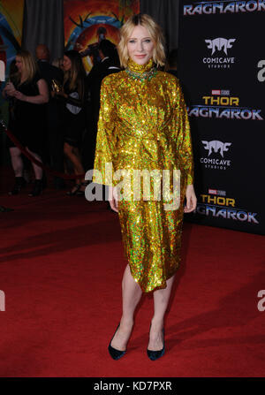 Hollywood, CALIFORNIE, États-Unis. 10 octobre 2017. Cate Blanchett. Première mondiale de ''Thor : Ragnarok'' au théâtre El Capitan à Hollywood. Crédit : Birdie Thompson/AdMedia/ZUMA Wire/Alamy Live News Banque D'Images