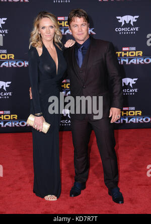 Hollywood, CALIFORNIE, États-Unis. 10 octobre 2017. Luke Hemsworth. Première mondiale de ''Thor : Ragnarok'' au théâtre El Capitan à Hollywood. Crédit : Birdie Thompson/AdMedia/ZUMA Wire/Alamy Live News Banque D'Images