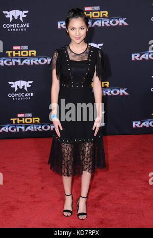 Hollywood, CALIFORNIE, États-Unis. 10 octobre 2017. Olivia Rodrigo. Première mondiale de ''Thor : Ragnarok'' au théâtre El Capitan à Hollywood. Crédit : Birdie Thompson/AdMedia/ZUMA Wire/Alamy Live News Banque D'Images