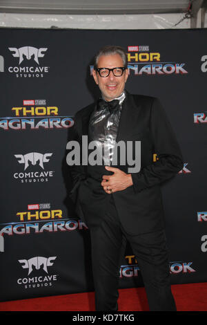 Los Angeles, USA. 10 oct, 2017. Jeff Goldblum 10/10/2017 la première mondiale de 'thor : ragnarok' tenue à El Capitan Theatre à Hollywood, CA : crédit cronos/Alamy live news Banque D'Images