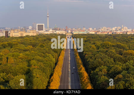 Vue panoramique depuis le haut de la colonne de la victoire à Berlin, Allemagne Banque D'Images