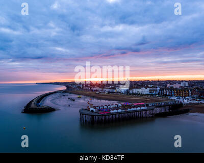 Herne bay, kent bras neptunes & pier vue aérienne Banque D'Images