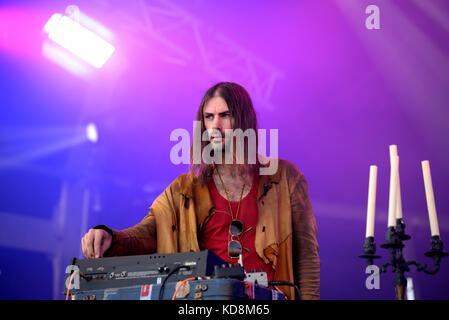 Barcelone - juin 3 : weyes blood (band) produisent en concert au Primavera Sound Festival 2017 le 3 juin 2017 à Barcelone, Espagne. Banque D'Images