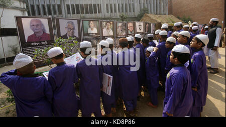 La diversité de la vie de la ville de Dhaka sur la Saint-Valentin 2015 Banque D'Images