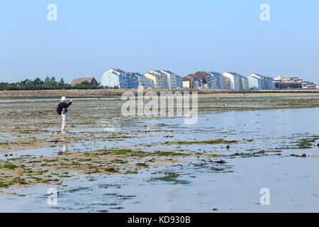 France, Calvados (14), Courseulles-sur-Mer, le bord de mer // France, Calvados, Courseulles sur Mer, la station balnéaire Banque D'Images