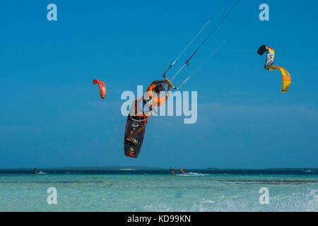 Kite Surf los Roques venezuela Banque D'Images