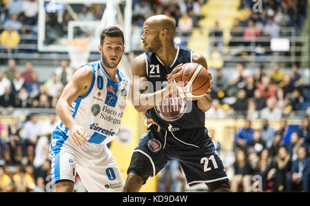 Andre Jones au cours de la serie a un match de basket-ball torino fiat auxilium vs Dinamo sassari au palaruffini torino remporte 97-92. Banque D'Images