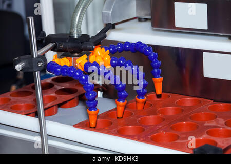 Biscuit du dépôt de la machine, l'équipement dans l'industrie de la boulangerie Banque D'Images