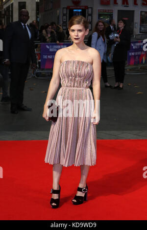 Londres, Royaume-Uni. Oct 11, 2017. Kate Mara, film étoiles ne meurent pas à Liverpool - BFI LFF Première européenne, Leicester Square, Londres, Royaume-Uni, 11 octobre 2017, photo de Richard Goldschmidt : Riche de crédit Gold/Alamy Live News Banque D'Images