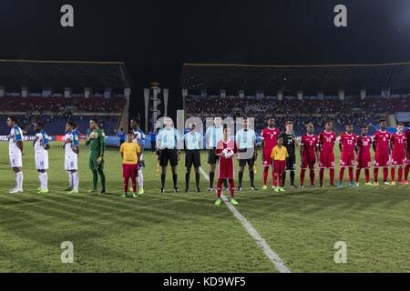 Guwahati, Assam, Inde. 11 octobre 2017. Moments du match de la Coupe du monde U-17 de la FIFA du Groupe E entre le Honduras et la Nouvelle-Calédonie. Dans un match du Groupe E de la Coupe du monde U-17 de la FIFA, le Honduras a battu la Nouvelle-Calédonie par 5-0 à l'Indira Gandhi Athletic Stadium, Guwahati, en Inde. Il HondurasÃ¢â‚¬â„¢ agit de la plus grande victoire de la Coupe du monde U-17 depuis leurs débuts en 2007. Crédit : Vikramjit Kakati/ZUMA Wire/Alamy Live News Banque D'Images