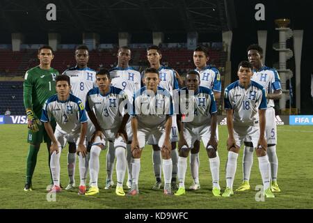 Guwahati, Assam, Inde. 11 octobre 2017. L'équipe Honduras. Moments du match de la Coupe du monde U-17 de la FIFA du Groupe E entre le Honduras et la Nouvelle-Calédonie. Dans un match du Groupe E de la Coupe du monde U-17 de la FIFA, le Honduras a battu la Nouvelle-Calédonie par 5-0 à l'Indira Gandhi Athletic Stadium, Guwahati, en Inde. Il HondurasÃ¢â‚¬â„¢ agit de la plus grande victoire de la Coupe du monde U-17 depuis leurs débuts en 2007. Crédit : Vikramjit Kakati/ZUMA Wire/Alamy Live News Banque D'Images