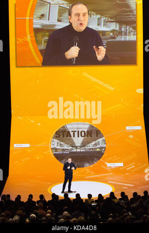 Paris, France. Oct 12, 2017. Xavier Niel, l'industrie de télécommunications français mogul, ouvre la BPI 2017 Innovation Summit en arène AccorHotels (Paris). Credit : Paul-Marie Guyon/Alamy Live News Banque D'Images