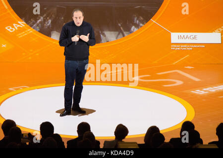 Paris, France. Oct 12, 2017. Xavier Niel, l'industrie de télécommunications français mogul, ouvre la BPI 2017 Innovation Summit en arène AccorHotels (Paris). Credit : Paul-Marie Guyon/Alamy Live News Banque D'Images