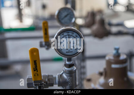 Le procédé de microfiltration élimine les bactéries, les particules fines et les sédiments de l'eau traitée à l'installation de traitement avancé de l'eau de Leo J. Vander Lans. ENV Banque D'Images