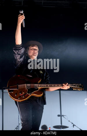 Barcelone - juin 3 : Arcade Fire (indie music band) produisent en concert au Primavera Sound Festival 2017 le 3 juin 2017 à Barcelone, Espagne. Banque D'Images