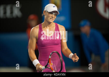 Samantha Strosur (AUS) a affronté A. Ivanovic (SRB) au 5 e jour de l'Open féminin australien. Ivanovic a gagné 7-6, 4-6, 2-6 dans un tapis de pluie Banque D'Images