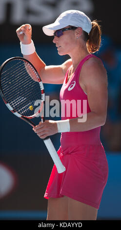 L'australien Samantha Strosur est victorieux lors du jour 1 de l'Open d'Australie. Stosur bat Klara Zakopalova (CZE) 6-3, 6-4 dans la première partie du 2014 A. Banque D'Images