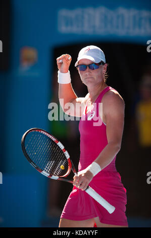 L'australien Samantha Strosur est victorieux lors du jour 1 de l'Open d'Australie. Stosur bat Klara Zakopalova (CZE) 6-3, 6-4 dans la première partie du 2014 A. Banque D'Images