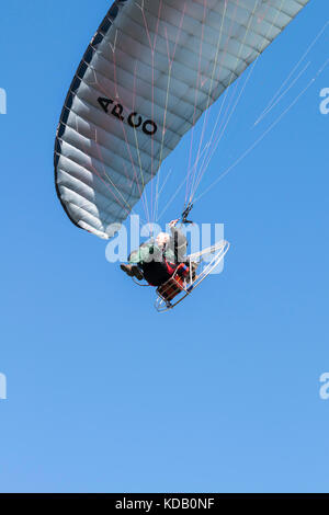 Powered parachute de Pensarn beach North Wales UK Banque D'Images