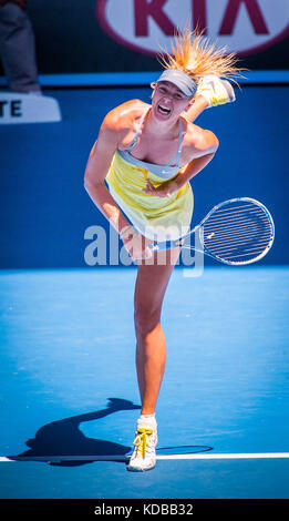 Maria Sharapova joue à l'Open d'Australie 2013 - un tournoi du Grand Chelem, le tournoi est l'événement d'ouverture du calendrier du tennis chaque année. Le Banque D'Images