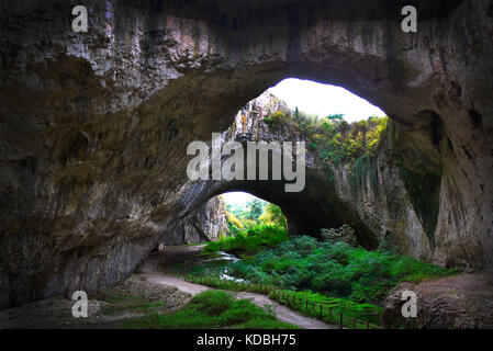 Grotte Devetashka, Bulgarie Banque D'Images