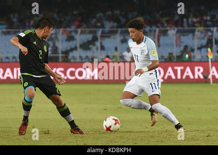 Jadon, Sancho contrôle le ballon pendant la coupe du monde u-17 de la fifa 2017 inde groupe f match entre l'Angleterre et le Mexique à Kolkata, Inde. Banque D'Images