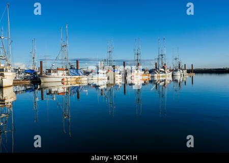 Les bateaux de pêche, Steveston Village, Richmond, British Columbia, Canada. Banque D'Images