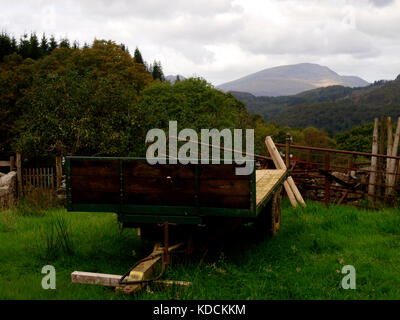 Vieille ferme remorque, Gwynedd, parc national de Snowdonia, le nord du Pays de Galles, Royaume-Uni Banque D'Images