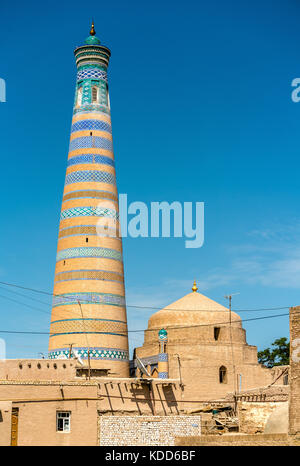 Minaret Islam Khodja à Itchan Kala - khiva, Ouzbékistan. Banque D'Images