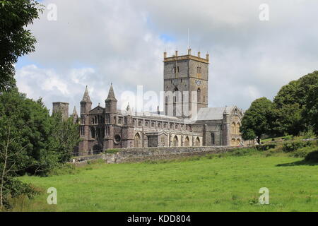 La Cathédrale de St David's, St David's, Pembrokeshire, Pays de Galles, Royaume-Uni Banque D'Images