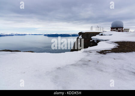 Latar Air Station, ancienne station radar américaine, située à la montagne Bolafjall près de Bolungarvík, Westfjords, Islande Banque D'Images