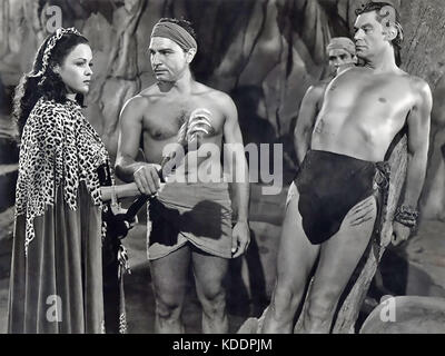 Tarzan ET LA LEOPARD 1946 sol Lesser Productions film avec Acquanetta et Johnny Weissmuller Banque D'Images