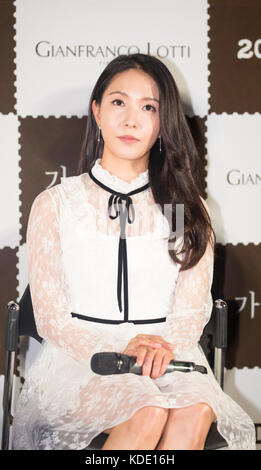 Boa, 12 octobre 2017 : la chanteuse et actrice sud-coréenne Boa assiste à une conférence de presse après une avant-première de son nouveau film, 'Autumn Sonata' à Séoul, en Corée du Sud. Crédit : Lee Jae-won/AFLO/Alamy Live News Banque D'Images