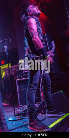 Detroit, MICHIGAN, États-Unis. 28 septembre 2017. ERIC13 de Combichrist se produit au St. Andrew's Hall de Detroit, MI. Crédit : Alexis Simpson/ZUMA Wire/Alay Live News Banque D'Images