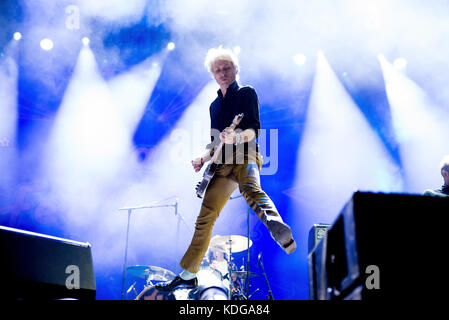 MADRID - SEPT 9 : Franz Ferdinand (band) produisent en concert à Dcode Music Festival le 9 septembre 2017 à Madrid, Espagne. Banque D'Images