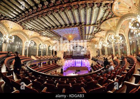 Barcelone - Mai 24 : Le Palau de la Musica Catalana (Palais de la musique catalane) une salle de concert conçue dans le style moderniste Catalan par l'architecte Banque D'Images
