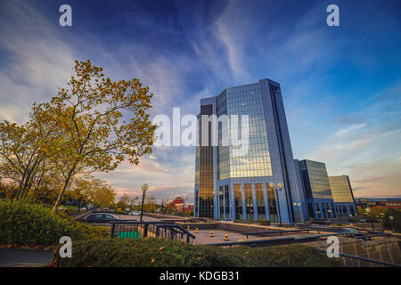 Telford Plaza Centre en automne Banque D'Images