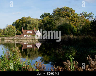 L'étang sud, Midhurst, West Sussex, Angleterre, Royaume-Uni Banque D'Images