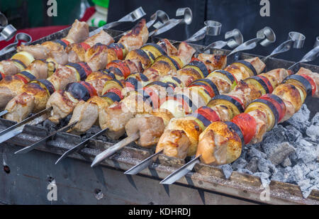 Chachlik géorgien - street food en ville jour festival de Dniepr, l'ukraine Banque D'Images