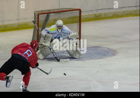 Novi Sad, Serbie. 14 octobre 2017. Match de la Ligue internationale de hockey (IHL) entre le domicile HC Vojvodina Novi Sad et l'extérieur HK Triglav Kranj. Crédit : Hardtodigit/Alamy Live News Banque D'Images