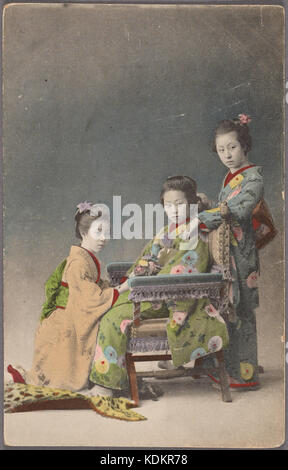 Maiko, apprentie geisha japonaise, sur une photographie. Banque D'Images