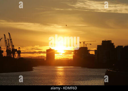 Visage changeant de Clyde Waterfront Pic Peter Devlin. Banque D'Images