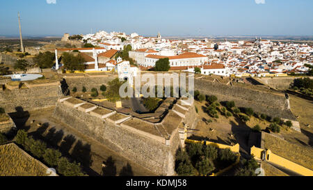 Le cheval porte, Château de Elvas, Alentejo, Portugal Banque D'Images