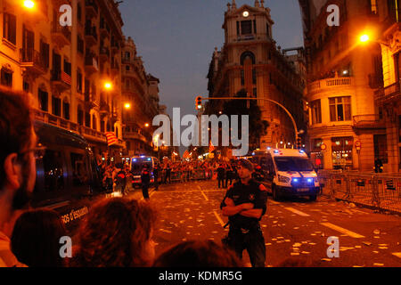 3 octobre 2017 manifestations en Catalogne contre la violence policière lors du référendum du 1er octobre 2017 Banque D'Images